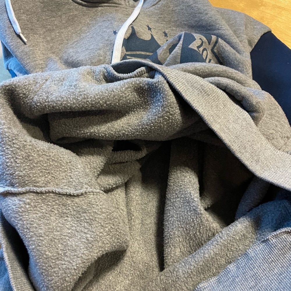 Men’s Kansas City Royals Hoodie Size XL - Picture 6 of 9